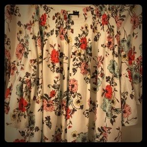 Ana Spring Flare Top